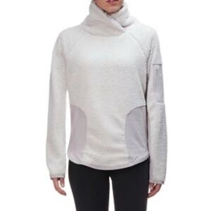 Nike‎ cream and pink pullover